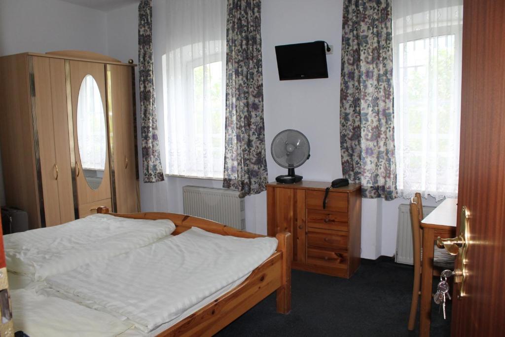 Pension Locarno München Ngoại thất bức ảnh